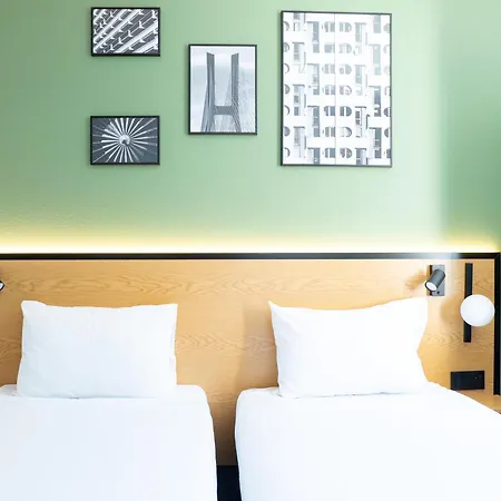 Centrum Hotel 2*
