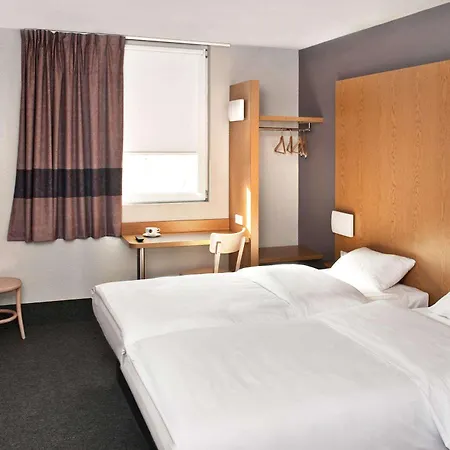 Centrum Hotel 2*