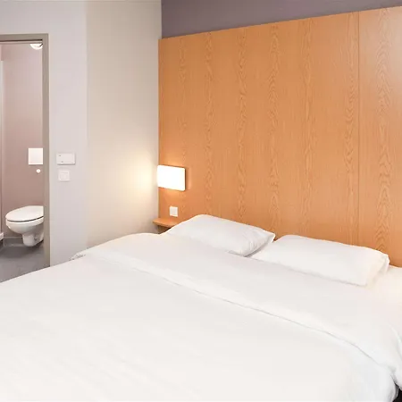 Otel Centrum 2*