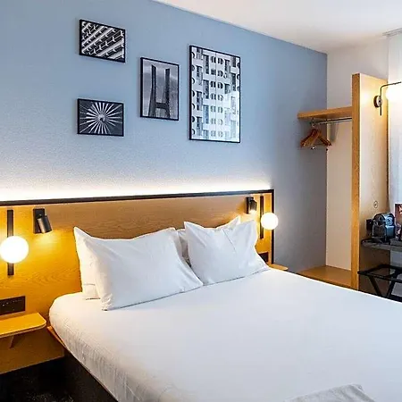 Otel Centrum 2*